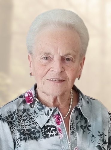 Ott, Elfriede